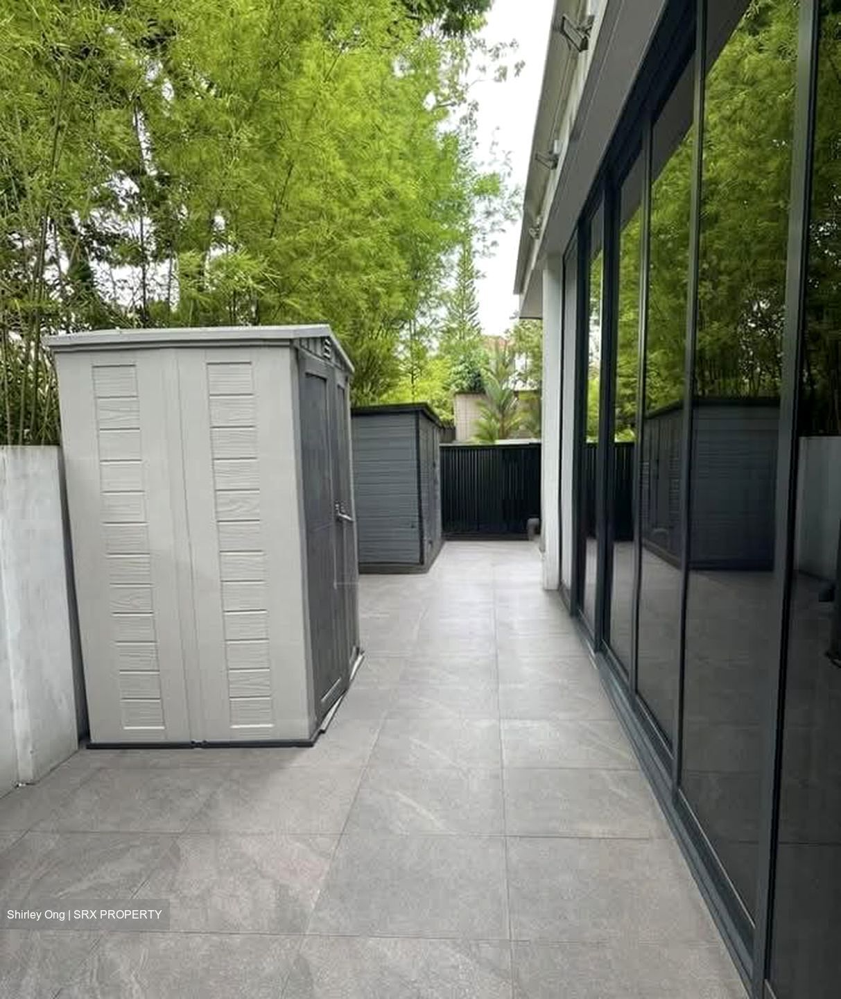 Burgundy Drive (D23), Terrace #575379231